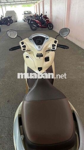 Honda Lead 2018 Smart key màu Kem