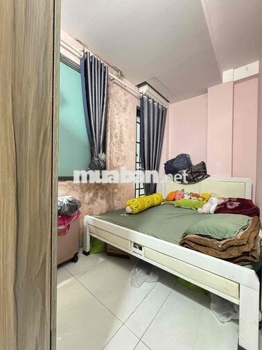 Sang Tiệm Nail - Mi Tại Khu K300 Quận Tân Bình
