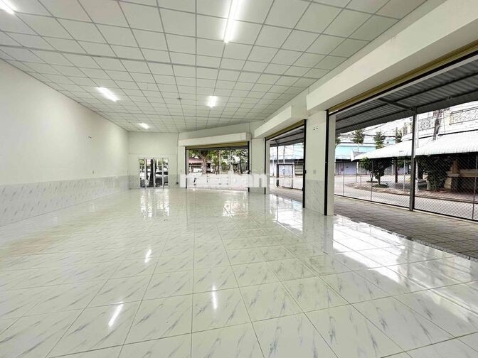 CHO THUÊ mặt bằng khu Ngân Thuận góc 2 mặt tiền