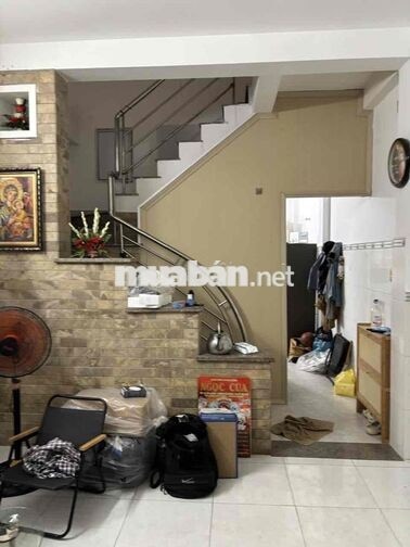 Nhà cho thuê giá 8tr có sân trc ở Quận 7 tphcm