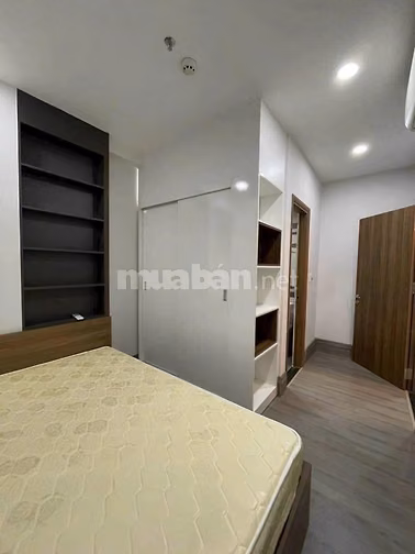 CC Central Plaza . Phạm Văn Hai . TB. DT 60m2 . 2PN Giá 13Tr5