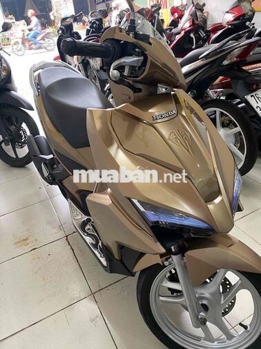 Honda Air Blade Fi 125cc 2017 Vàng đồng