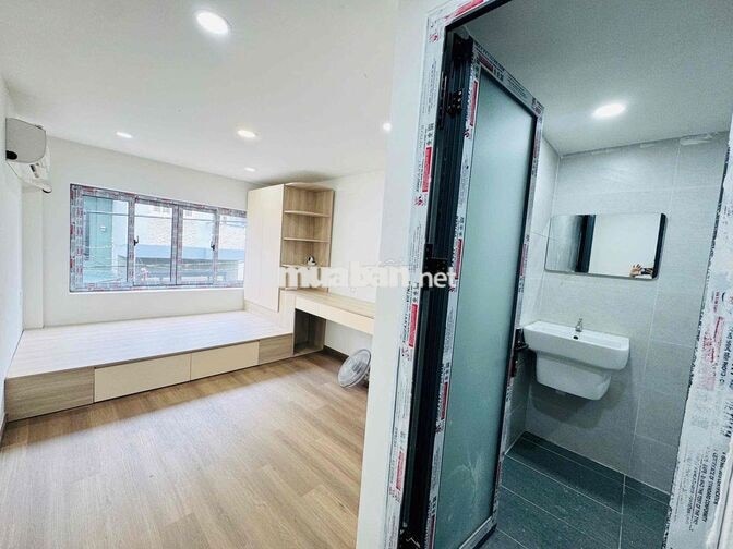 Dương Quảng Hàm chỉ 2p đi xe tới emart phan văn trị gần VLU