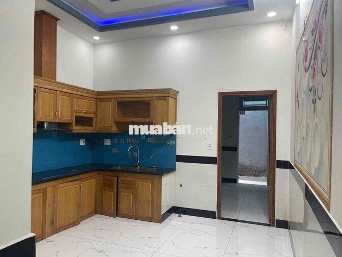 cho thuê nhà 1 trệt , 3 lầu dt 4x25 , giá thuê  22tr