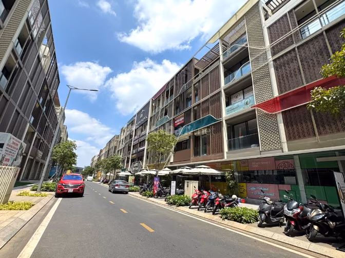 Cắt Lỗ 10tỷ về 32tỷ Shophouse The Global City An Phú Quận 2 hoàn thiện