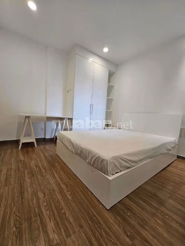 C/c  Cộng Hòa Garden, P12, Tân Bình: 80m2, 2p ngủ,NTCC, 15tr/th