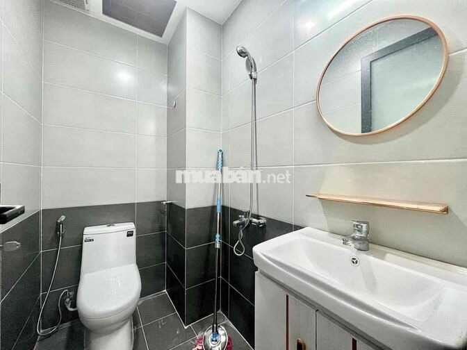 Căn Hộ Sang Trọng Mới Xây Ngay Bờ Kè Hoàng Sa Q3