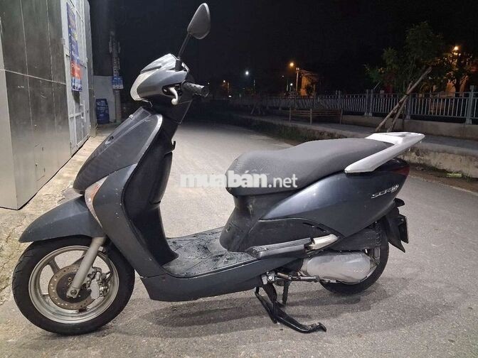 Xe ga Honda biển sảnh và tứ 6, có giao lưu đổi x