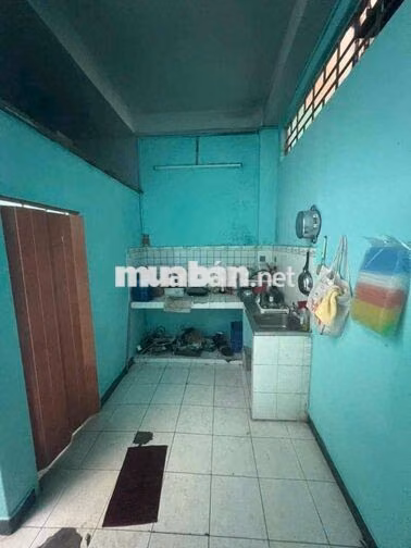Cho thuê nhà mặt tiền kinh doanh 4x20m 1 lầu 2pn 2wc điện 3f giá 11tr