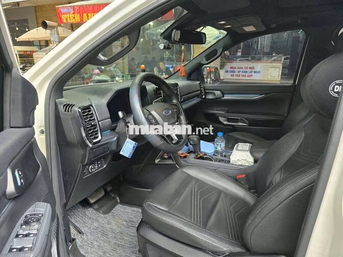 Ford Everest Titanium 1 cầu 2023 Trắng 54.000 km