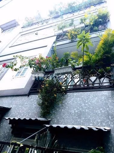 Bán nhà chính chủ; mình bán căn nhà đang ở để đi định cư nước ngoài