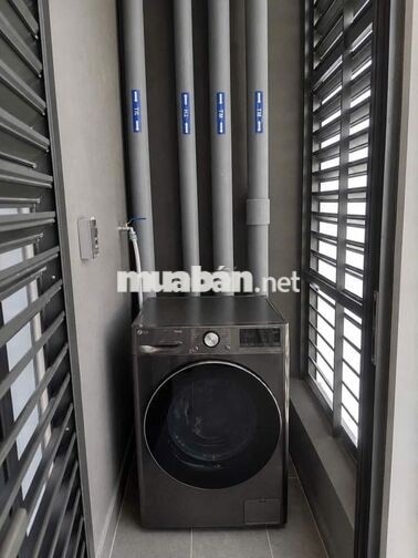 STUDIO FULL NỘI THẤT CAO CẤP TẦNG 20 - BAN CÔNG VIEW BIỂN