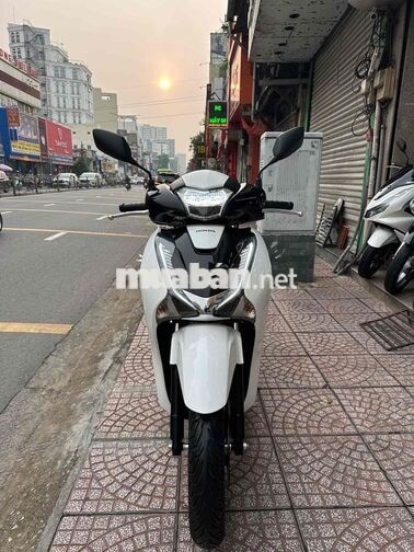 Honda SH 150i 2017 Trắng Panda BSTP Chính Chủ