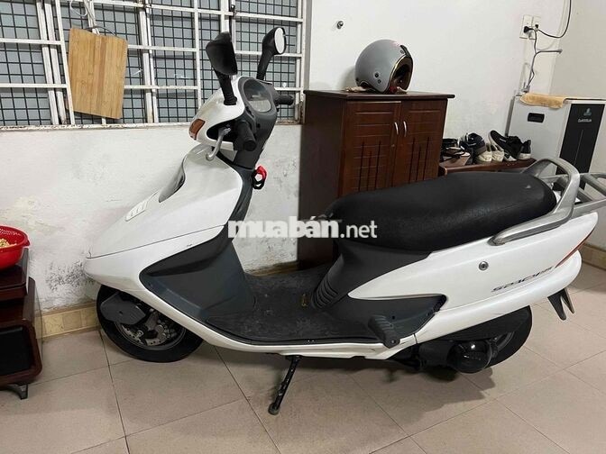 Honda Spacy 125 Trắng