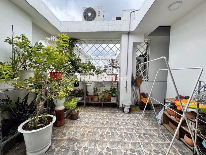 Cạnh chợ Bà Chiểu HXH Phan Chu Trinh Bình TH_37m2 -5 tầng ngang 6m 5PN