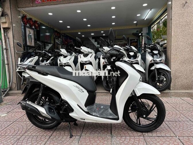Honda SH 150i 2017 Trắng Panda BSTP Chính Chủ