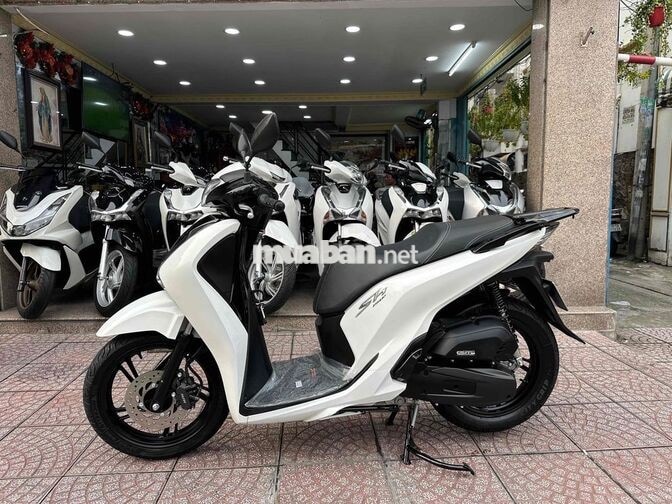 Honda SH 150i 2017 Trắng Panda BSTP Chính Chủ