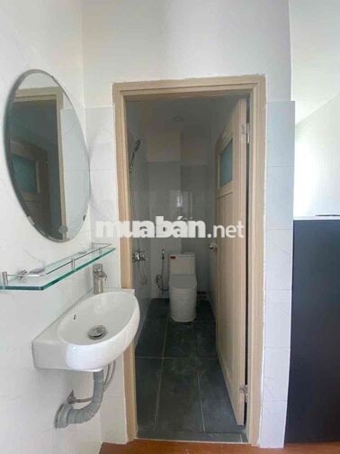 CHDV full nội thất, tách bếp, ban công