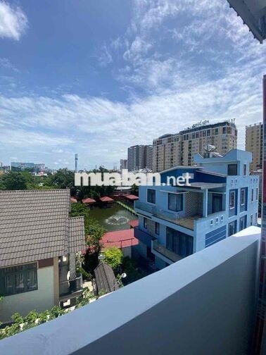 CHDV full nội thất, tách bếp, ban công