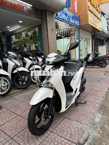 Honda SH 150i 2017 Trắng Panda BSTP Chính Chủ