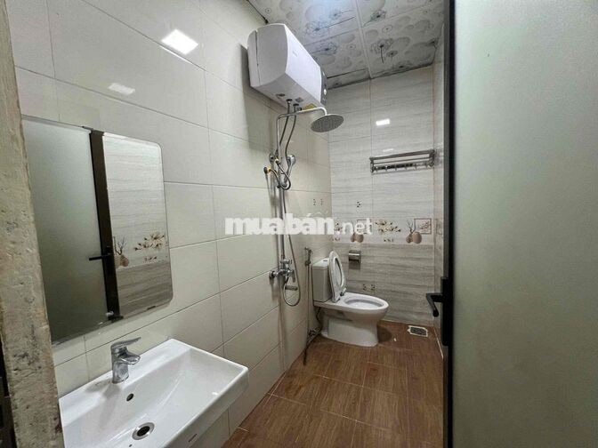 CHO THUÊ NHÀ NGUYÊN CĂN 2 PHÒNG NGỦ ĐƯỜNG ĐINH CÔNG TRÁNG FULL NỘI THẤ