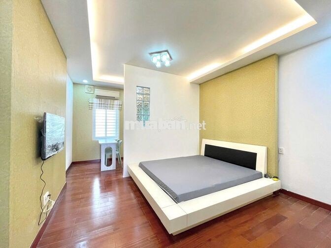 Căn hộ dịch vụ tách bếp Full NT Giá rẻ ngay Bến xe Chợ Lớn Q5 mới 100%