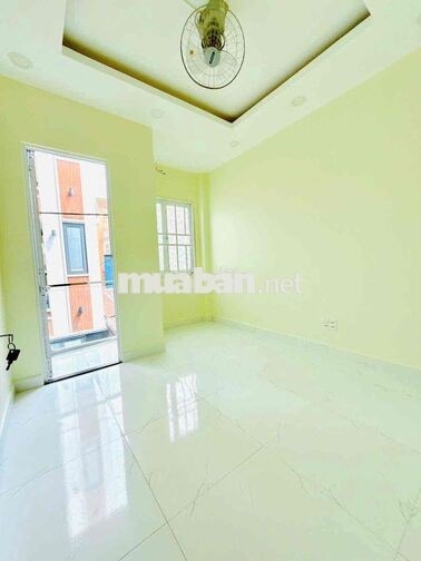 Cho thuê nhà Bạch Vân ngay trung tâm Q5 4 tầng