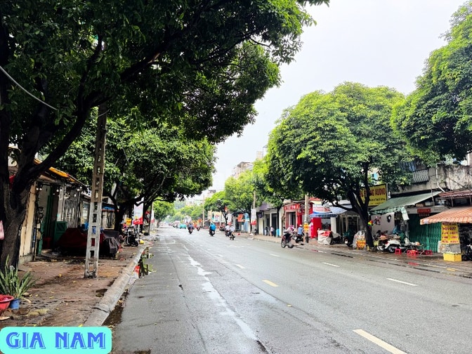 BÁN NHÀ GÓC 2 MẶT TIỀN KINH DOANH : ĐƯỜNG LÃNH BINH THĂNG - P. 13 -Q11