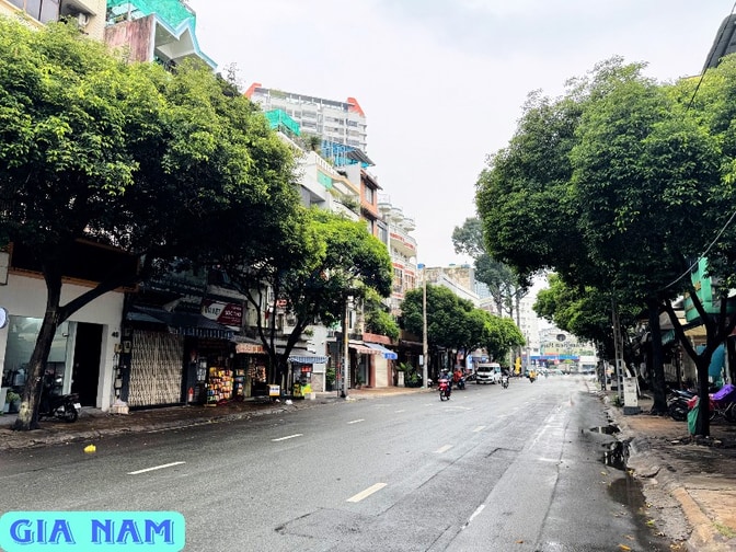 BÁN NHÀ GÓC 2 MẶT TIỀN KINH DOANH : ĐƯỜNG LÃNH BINH THĂNG - P. 13 -Q11