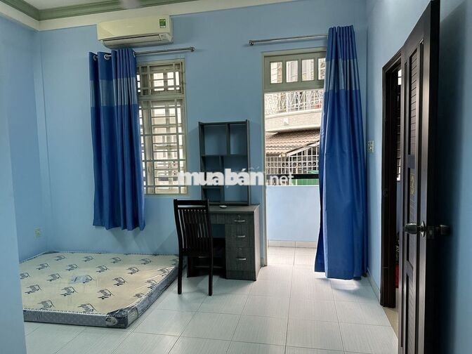 Phòng NGUYÊN HỒNG, lầu 1, có ban công, full nội thất