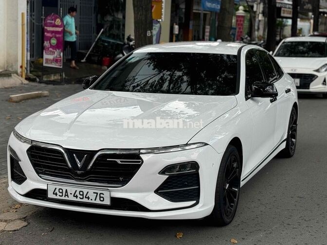 VinFast Lux A2.0 Plus 2022 Trắng