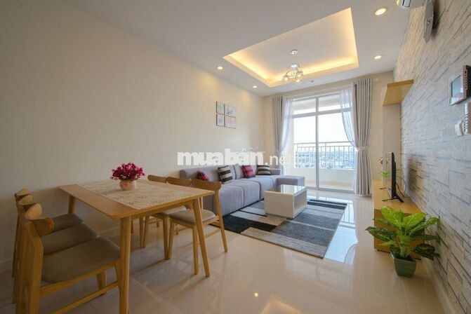 Bán gấp căn hộ chung cư Thuận Việt, Q11, 100m2, 3pn, 5.8 tỷ, căn góc