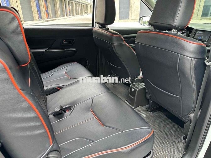 Suzuki Ertiga Hybrid 2023 Số sàn bản xăng điện