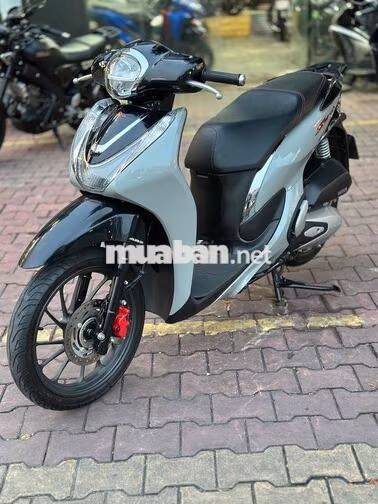 GÓP 0 LS -Honda SH Mode 2023 Xám Xi Măng