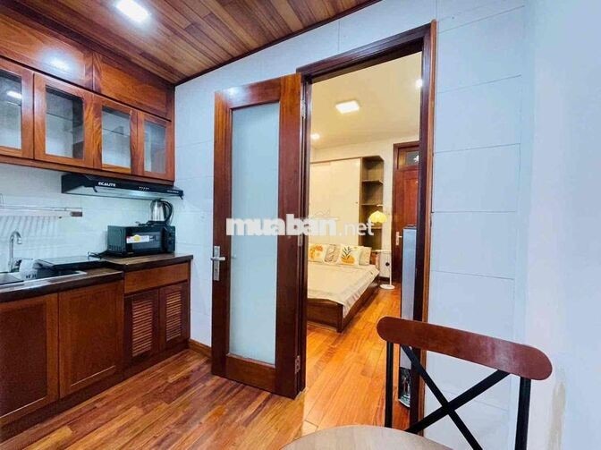 1PN Tách Bếp Có Máy Giặt Riêng - Full Đồ Gỗ- Tô Hiến Thành Q10 Không