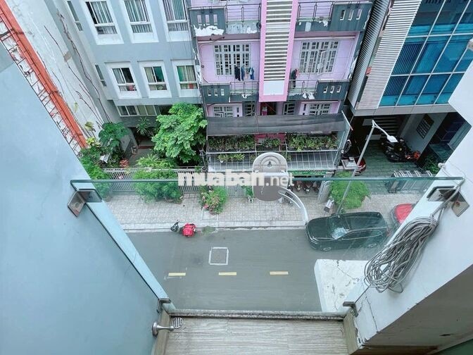 Phòng Ban công FULL Nội Thất Ngay Sân bay TSN, An ninh giờ tự do