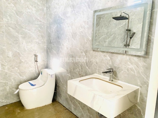 Bán gấp căn nhà và đất mới xây ở luôn, DT 155m2 ODT sát KCN Minh Hưng