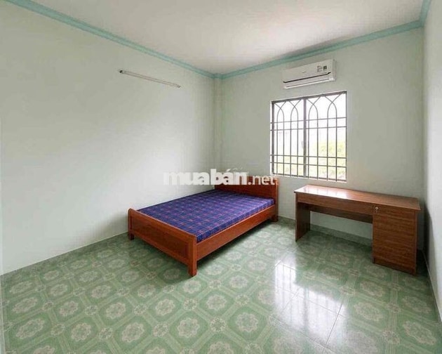 cho thuê nhà nguyên căn dt:5x11m 3pn 2wc Phan Huy Ích p14 GV