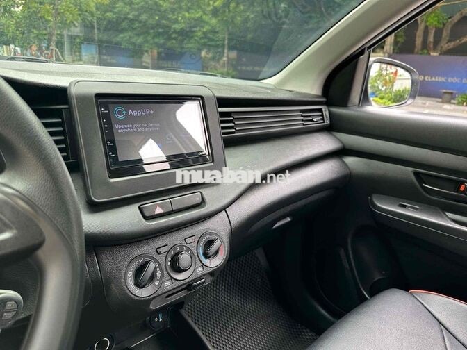 Suzuki Ertiga 2023 Số sàn Xăng điện 80000 km Trắng