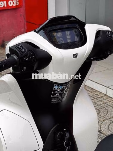 Honda SH 160i ABS 2026 Trắng đen 1k