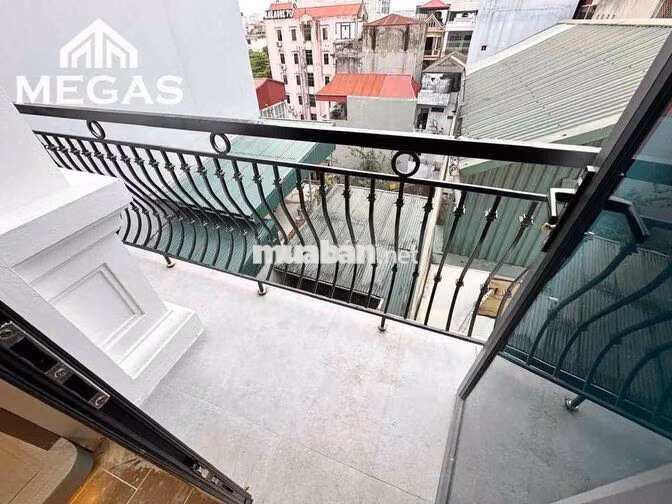 CĂN HỘ 1PN CỬA SỔ BAN CÔNG THOÁNG NGAY ĐẦU NGÕ 68 NGUYỄN KHÁNH TOÀN