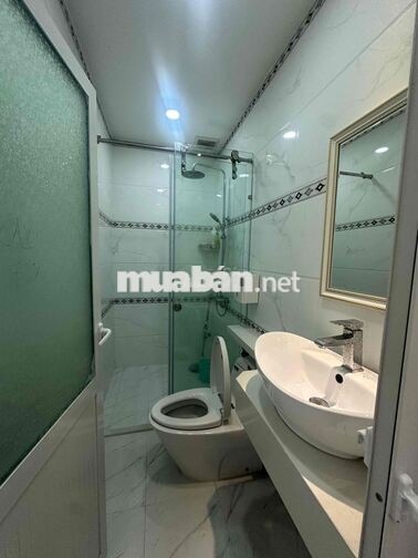 Cho Thuê Nhà 5PN , 5 WC , DTSD 205 m2 , LK Aeon .