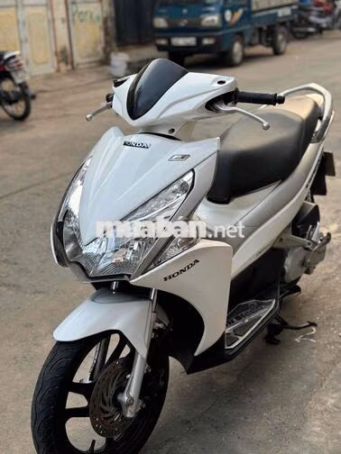 Honda Air Blade Trắng 2012 Fi xe đẹp chạy ít