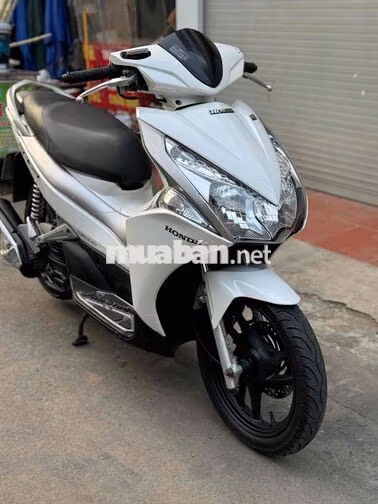 Honda Air Blade Trắng 2012 Fi xe đẹp chạy ít