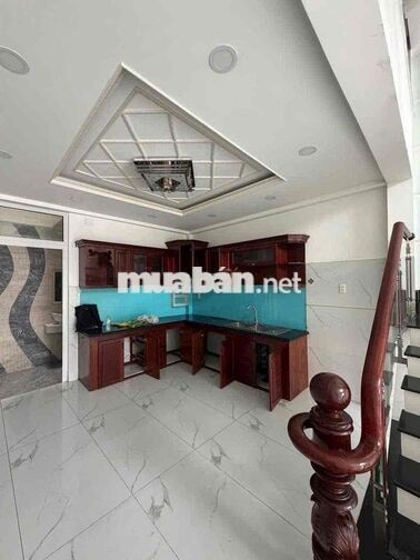 Cho Thuê Nhà 5PN , 5 WC , DTSD 205 m2 , LK Aeon .