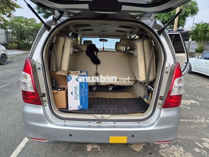 Toyota Innova 2.0E 2015 Bạc 8 chỗ Số sàn
