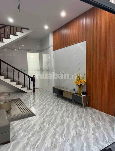 Hiếm. Nhà Ngay Trung Tâm Có Thể Vào Ở Luôn
