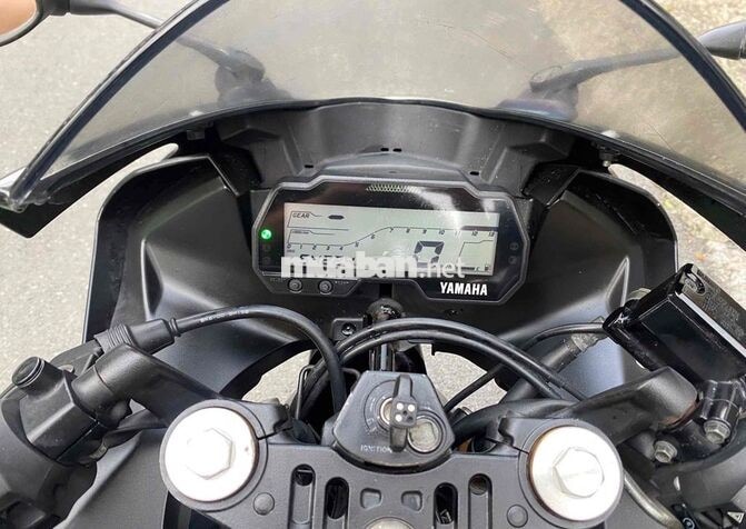 Yamaha R15 v3 xe đẹp máy móc zin êm giá tốt