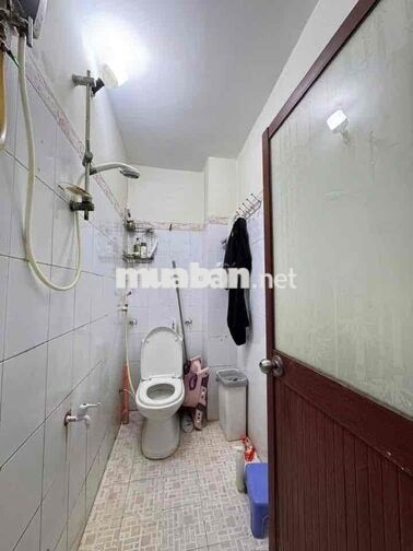 NHÀ HƠN 3TỶ - NGUYỄN TƯ GIẢN - DT 4x10m - Trệt Lầu Sân Để Xe Rộng