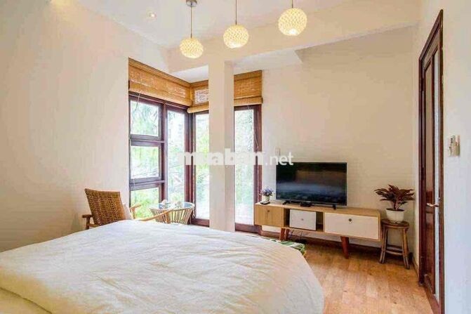 NHÀ ĐẸP SÁT HỒ NGHINH,BIỂN MỸ KHÊ,4PN,4WC